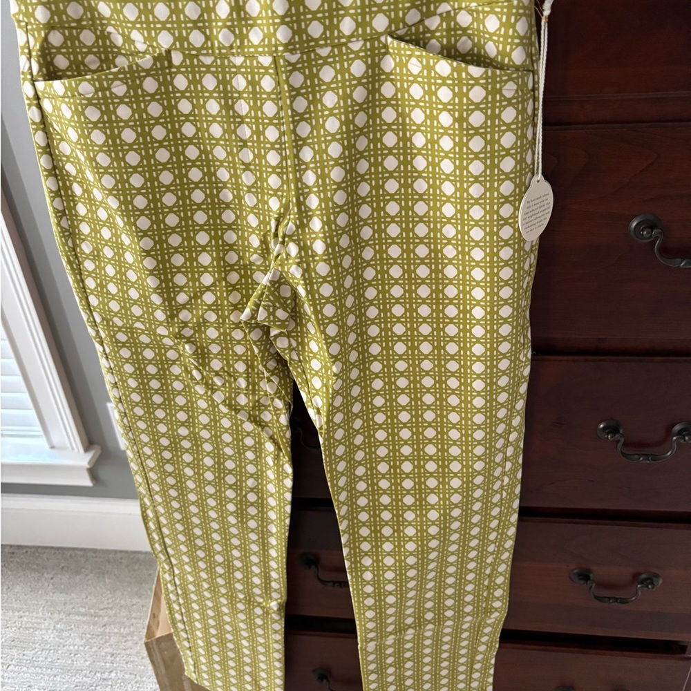 Spartina 449 Green and White Cropped Pants